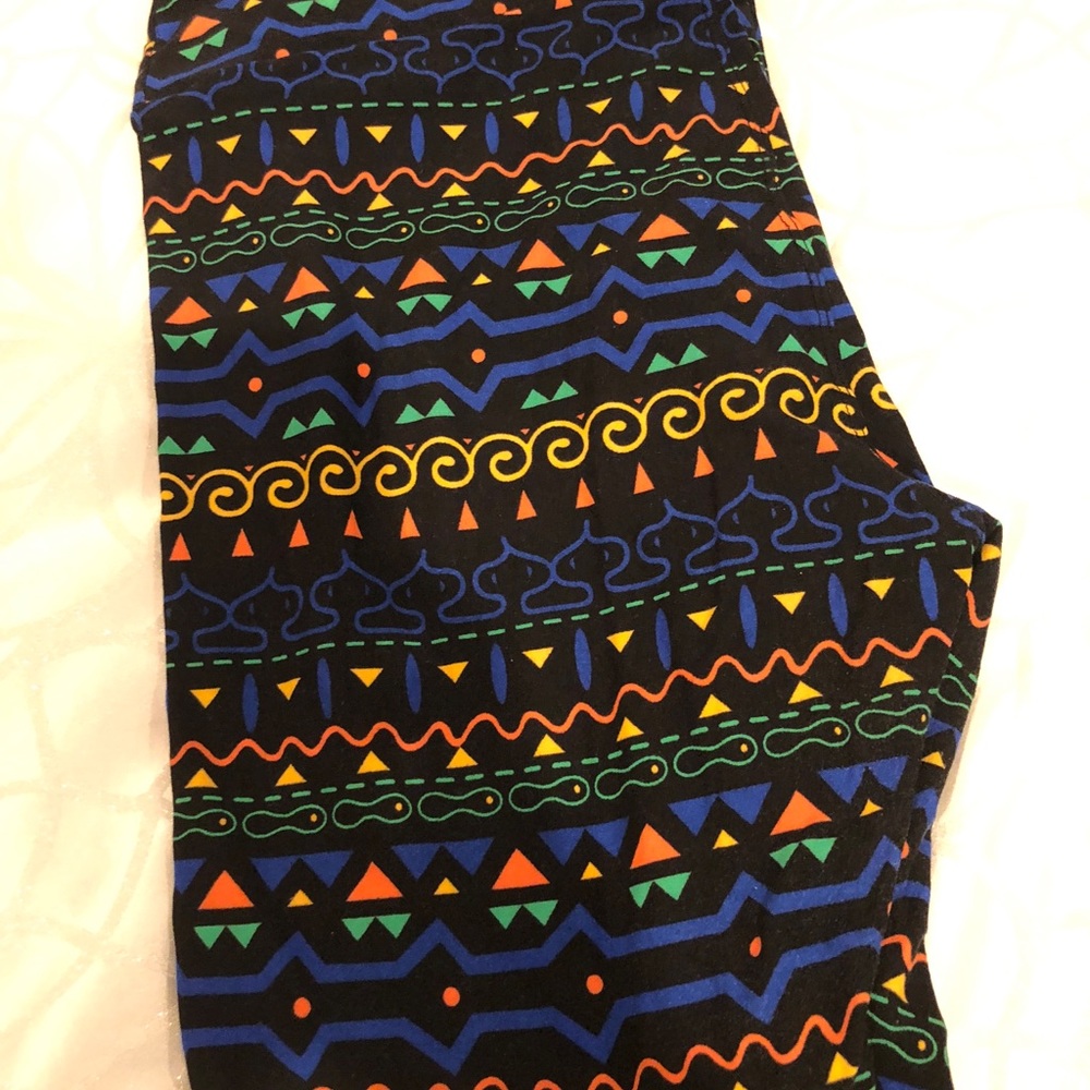 Lularoe tall and curvy leggings